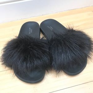 Urban Outfitters Black furry slides